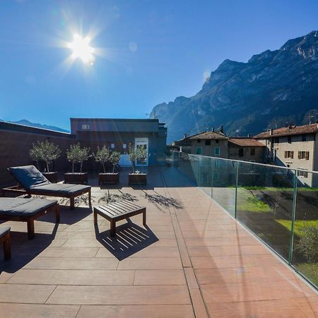 Garda Family & Solarium Apartman Riva del Garda Kültér fotó