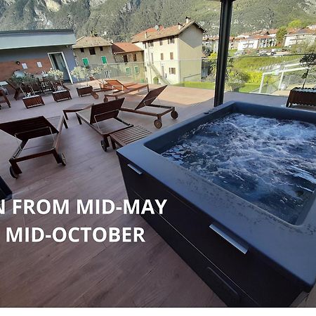Garda Family & Solarium Apartman Riva del Garda Kültér fotó