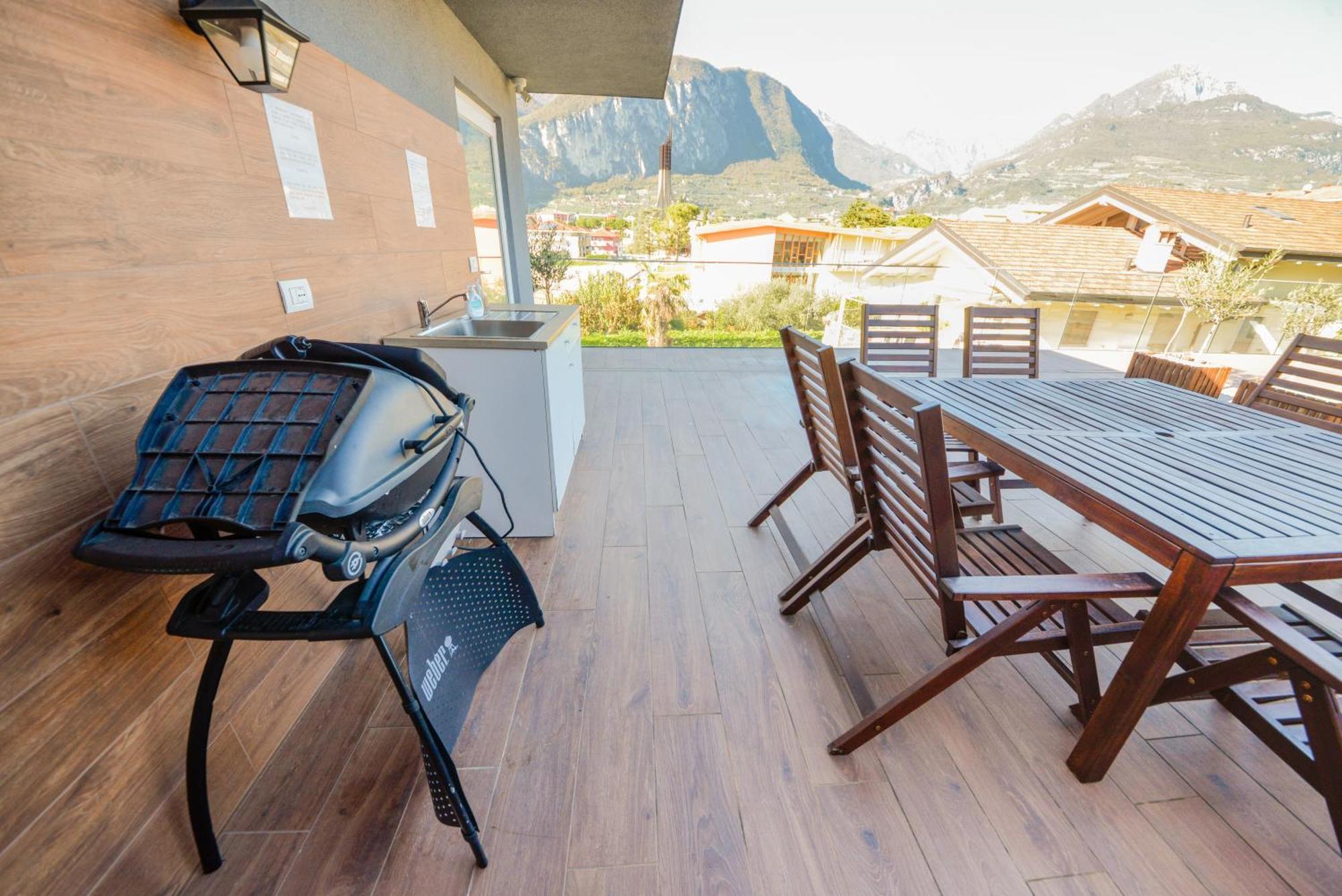 Garda Family & Solarium Apartman Riva del Garda Kültér fotó