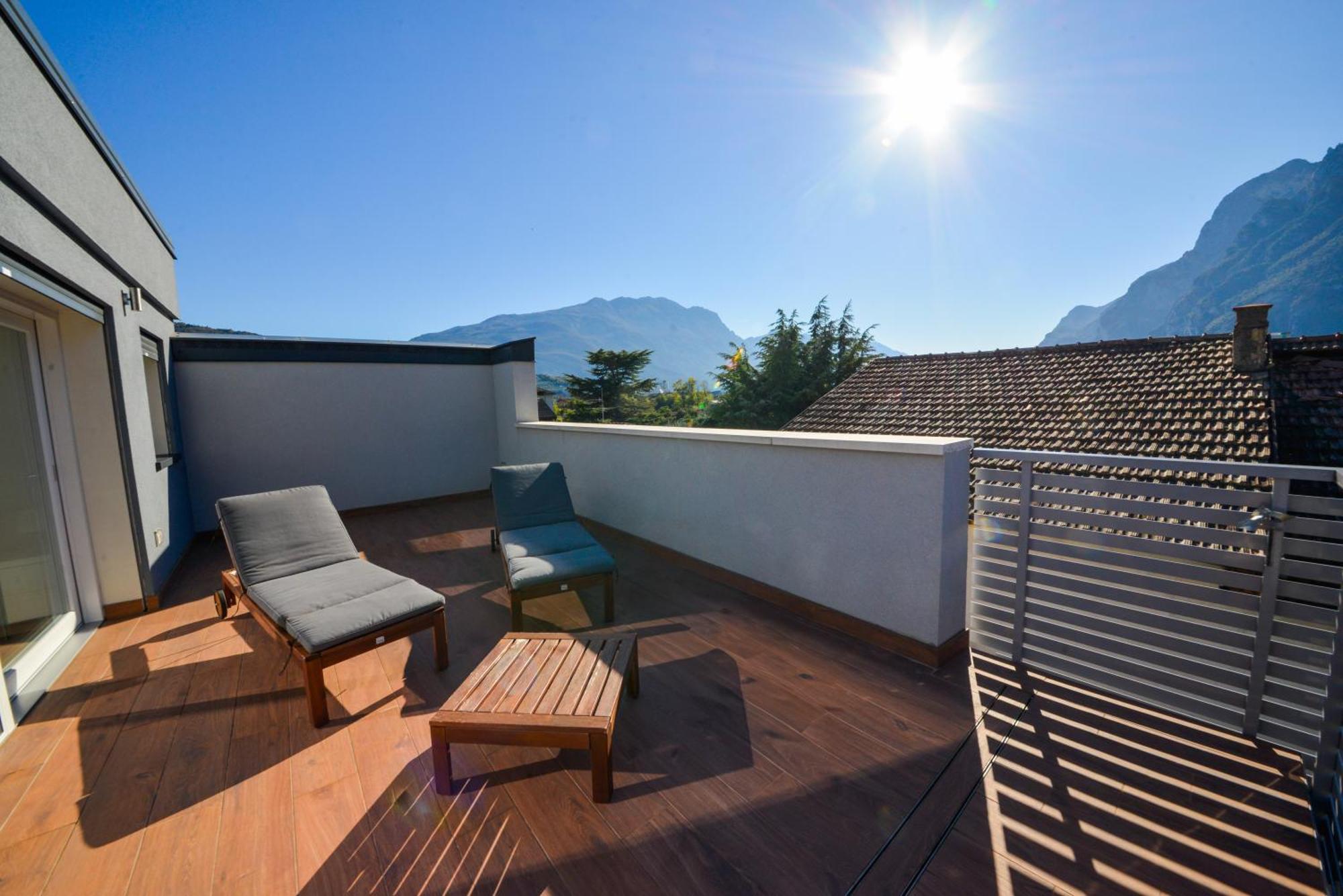 Garda Family & Solarium Apartman Riva del Garda Kültér fotó