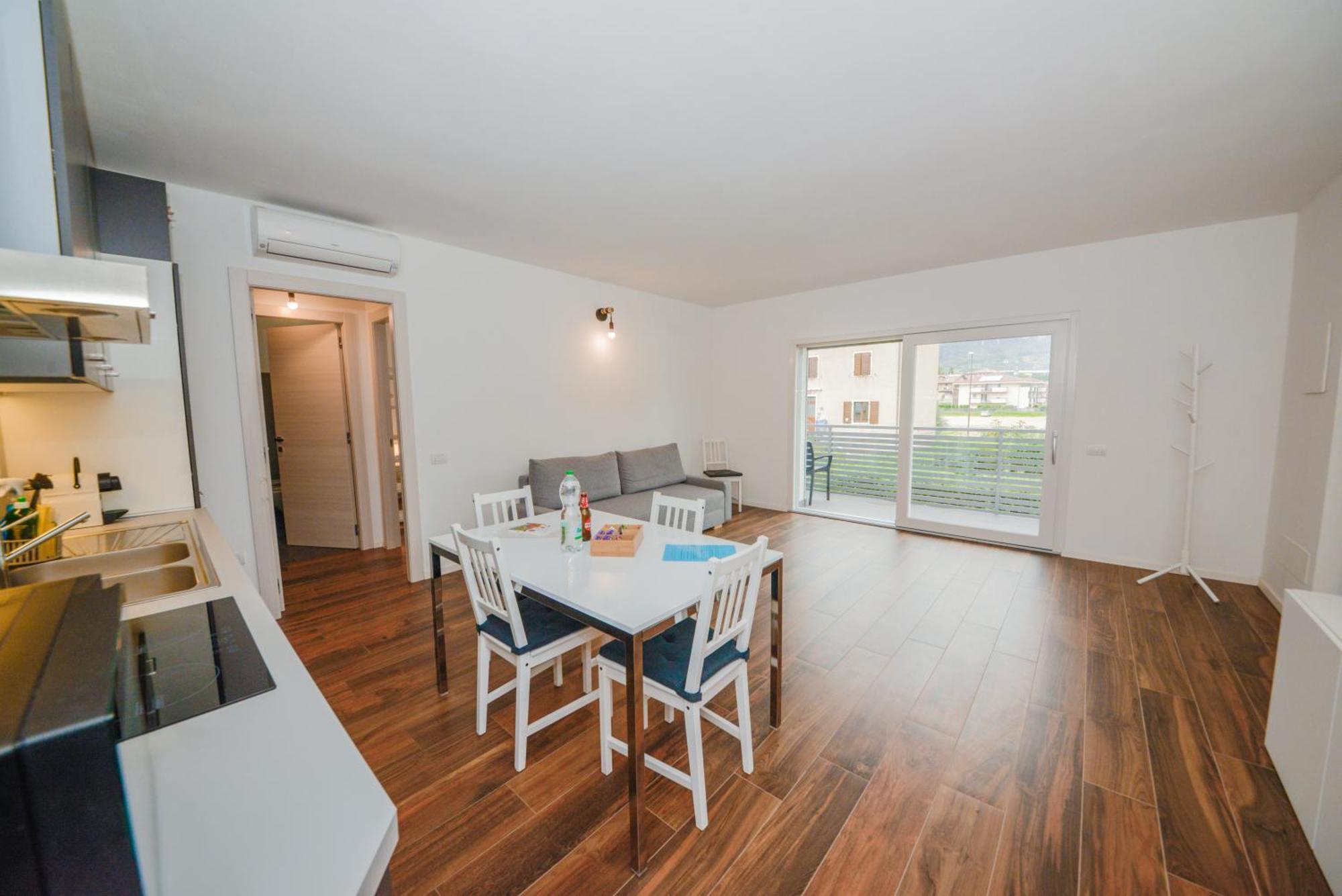 Garda Family & Solarium Apartman Riva del Garda Kültér fotó