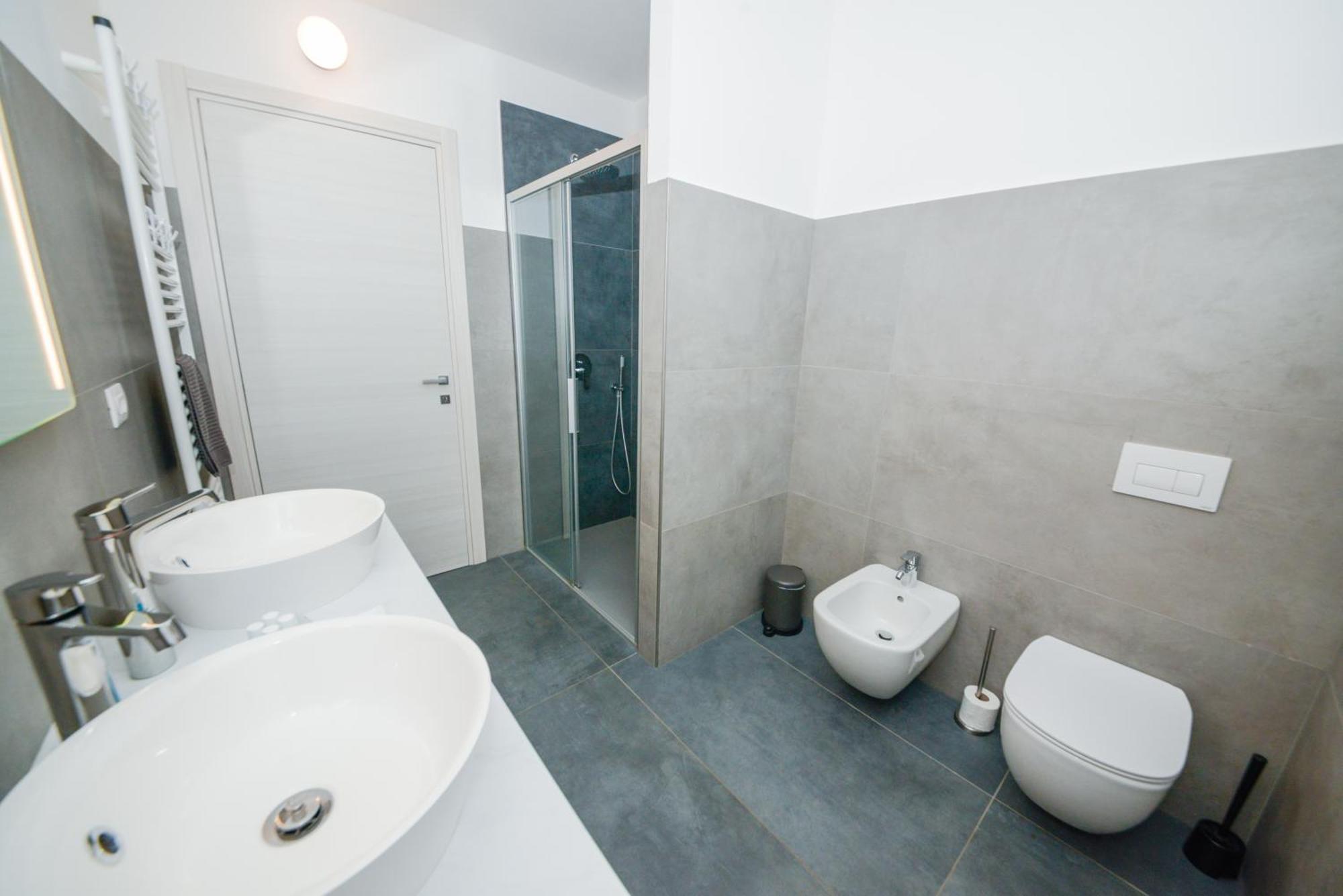Garda Family & Solarium Apartman Riva del Garda Kültér fotó
